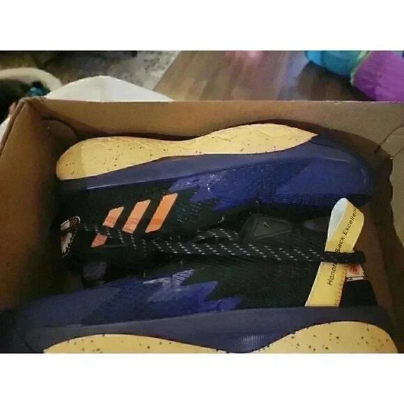 Adidas Mens Size 7.5 Womens 8.5 Dame 8 Basketball Shoes Damian Lillard GZ4626 - Picture 10 of 11